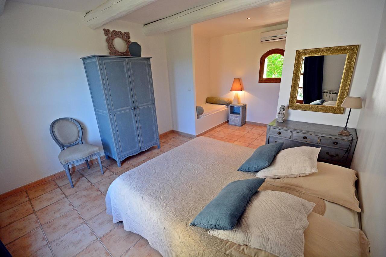 Mas Les Fleurs D'Hilaire Bed and Breakfast Monteux Exteriör bild